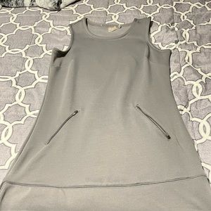 Athleta Sleeveless Black Active Dress Size M. 2 front pockets